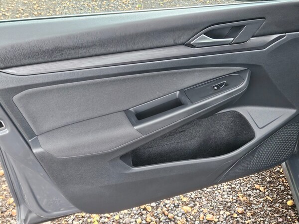 Used Volkswagen Golf 2023 for sale - 75987366: Photo 42