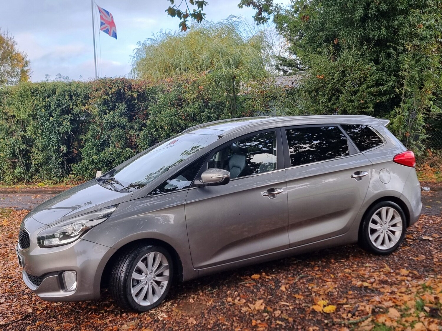 Used Kia Carens 2015 for sale - 76324059: Photo 10