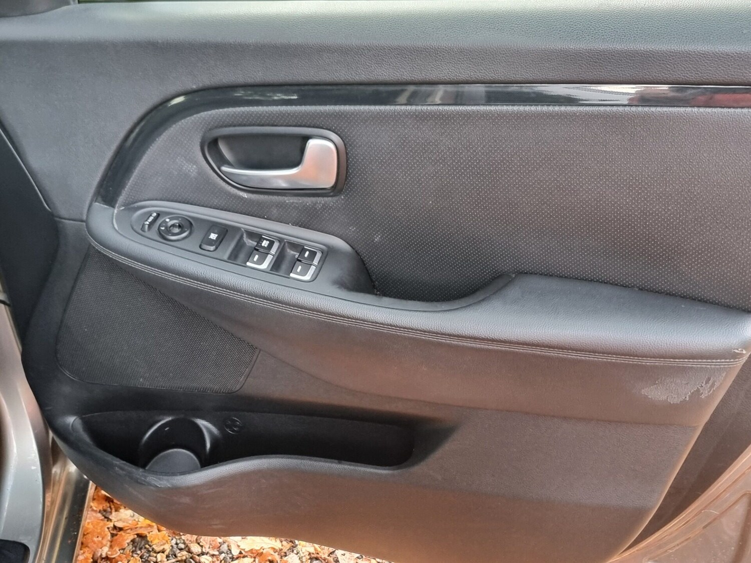 Used Kia Carens 2015 for sale - 76324059: Photo 20