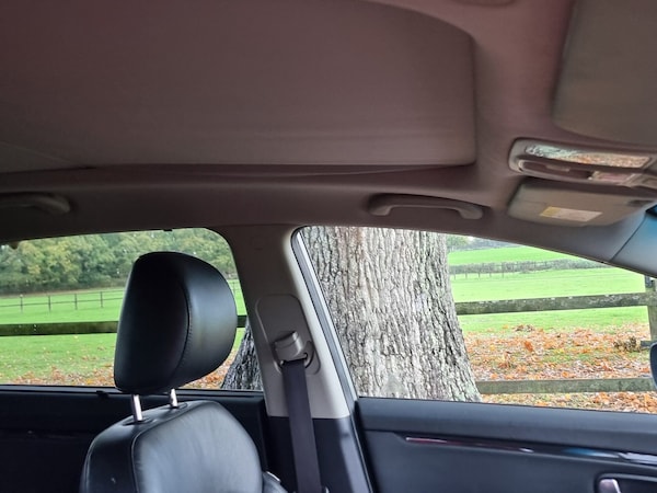 Used Kia Carens 2015 for sale - 76324059: Photo 24