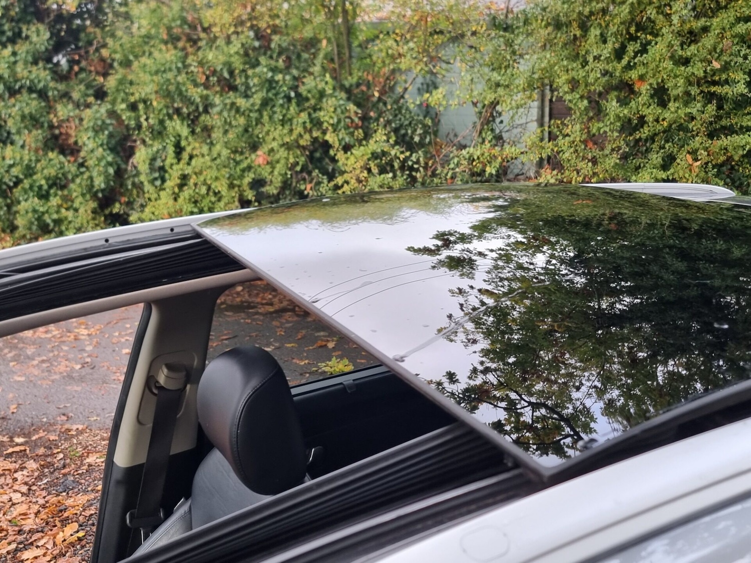 Used Kia Carens 2015 for sale - 76324059: Photo 38