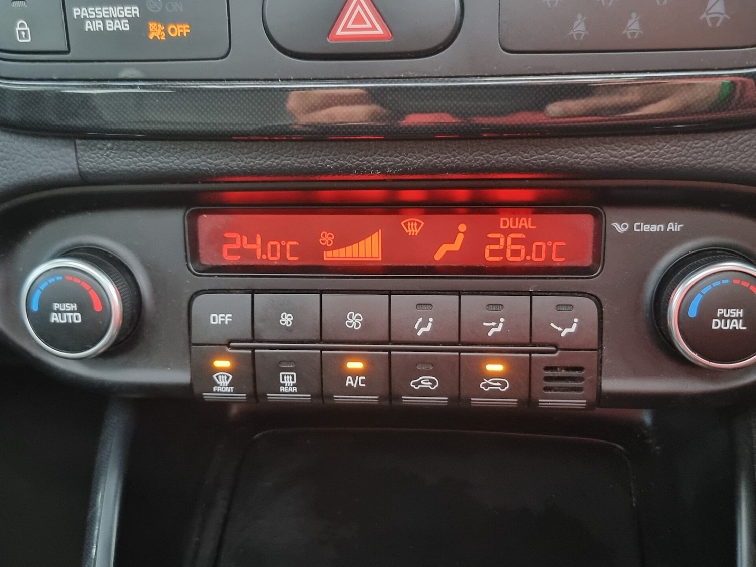 Used Kia Carens 2015 for sale - 76324059: Photo 39