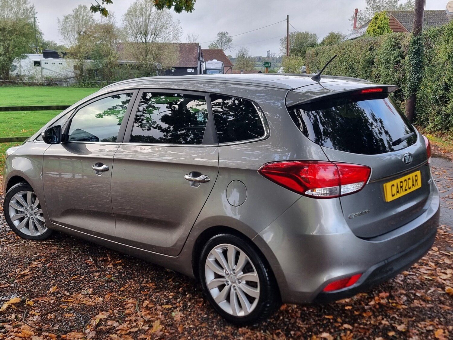 Used Kia Carens 2015 for sale - 76324059: Photo 8