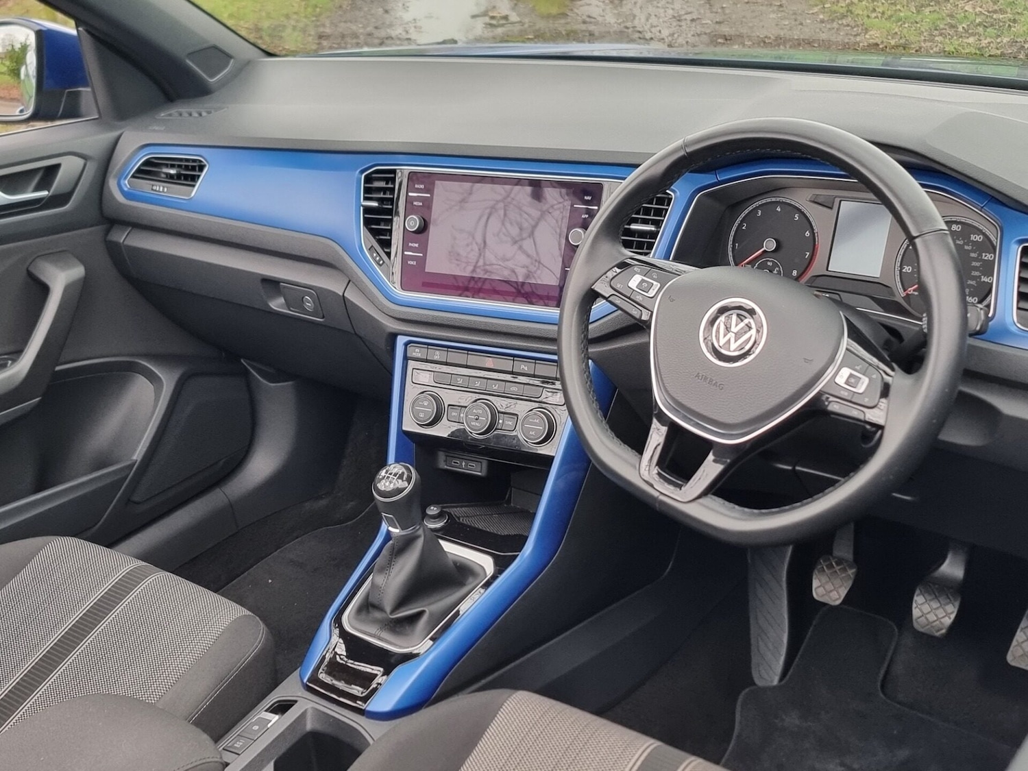 Used Volkswagen T-Roc 2022 for sale - 77649939: Photo 28