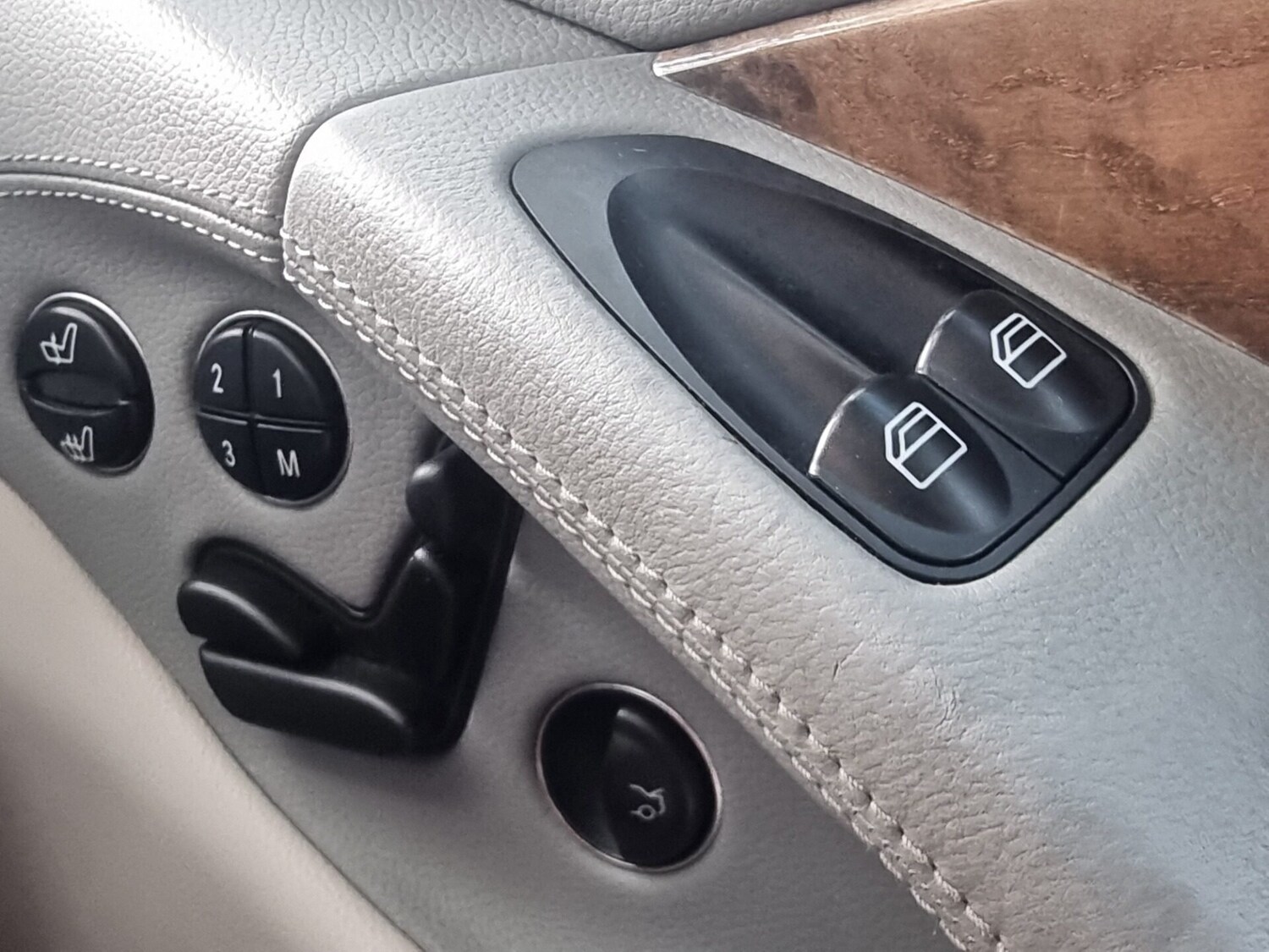 Used Mercedes-Benz S-Class 2007 for sale - 76023888: Photo 49