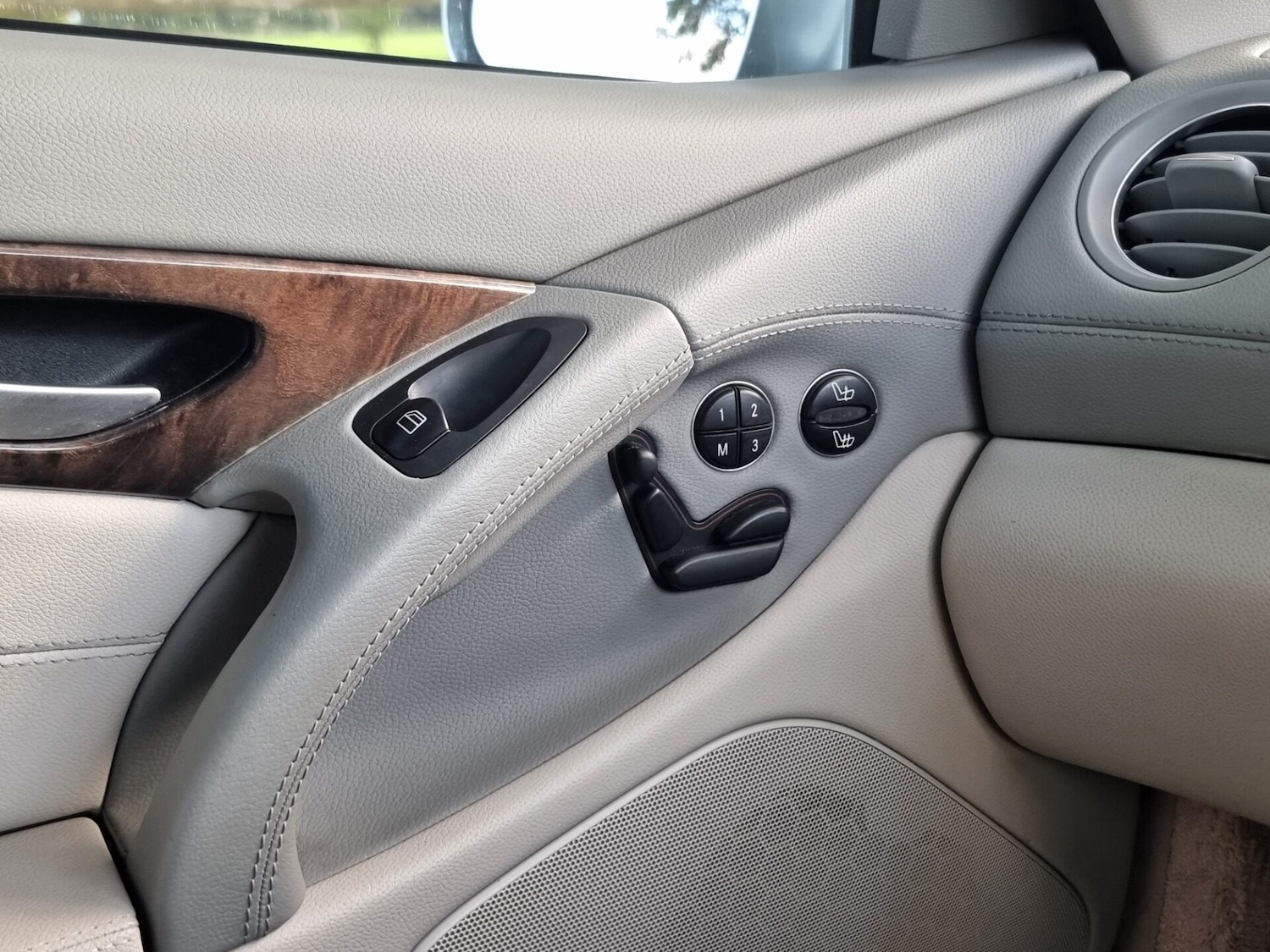 Used Mercedes-Benz S-Class 2007 for sale - 76023888: Photo 50