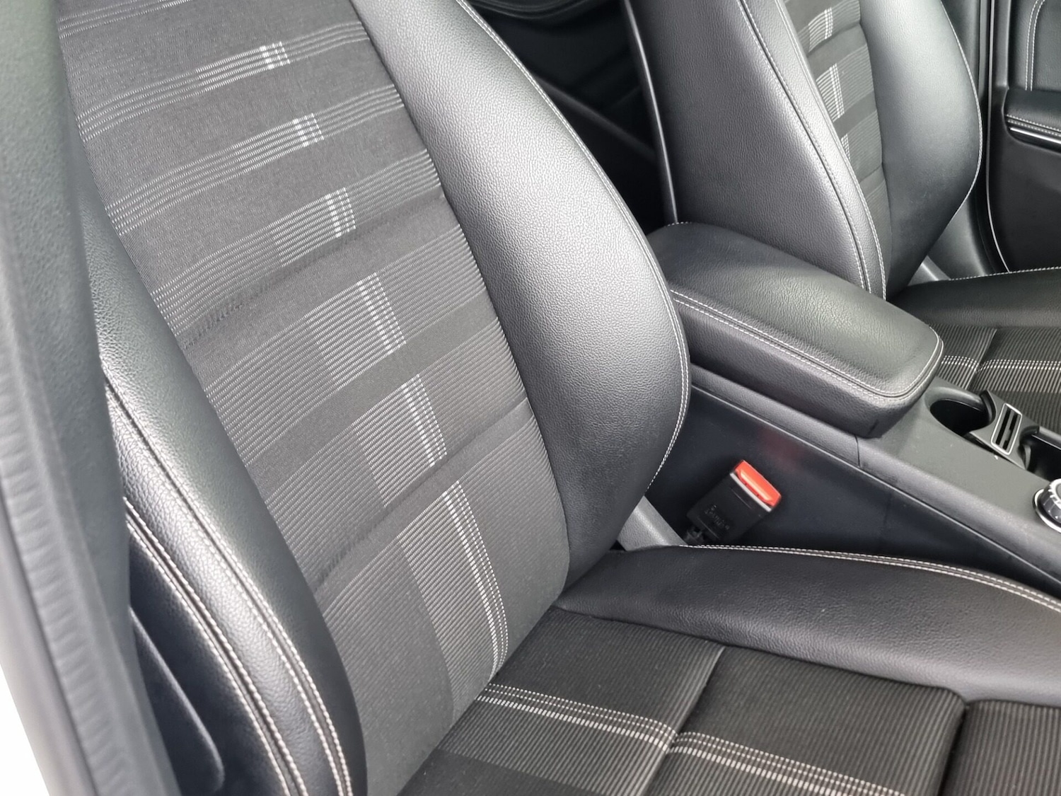 Used Mercedes-Benz GLA 2018 for sale - 76508907: Photo 41