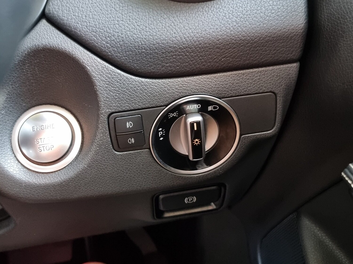 Used Mercedes-Benz GLA 2018 for sale - 76231416: Photo 44