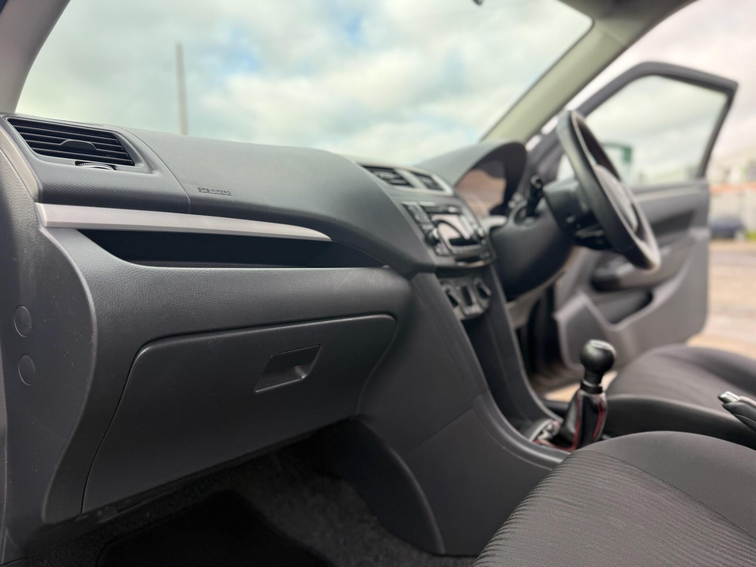 Used Suzuki Swift for sale - 77752894: Photo 27