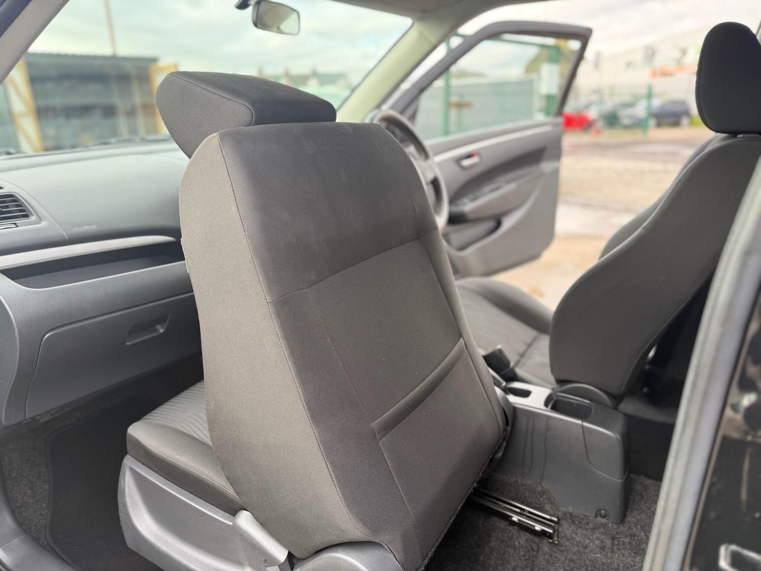 Used Suzuki Swift for sale - 77752894: Photo 38