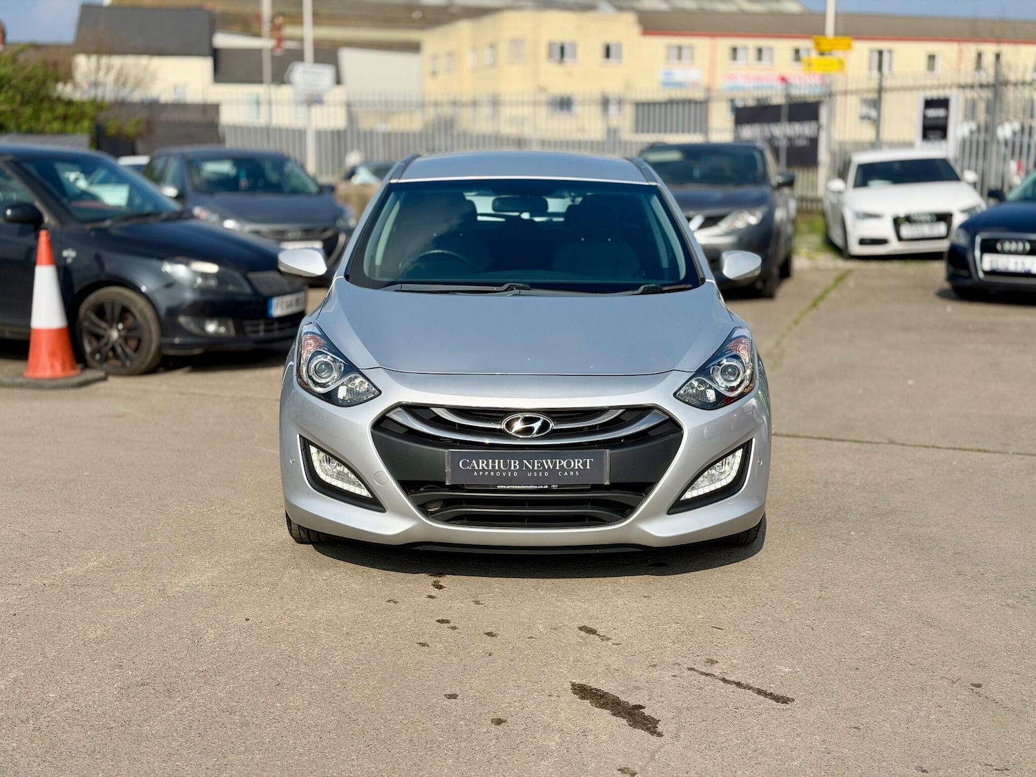 Used Hyundai i30 2013 for sale - 77982373: Photo 2