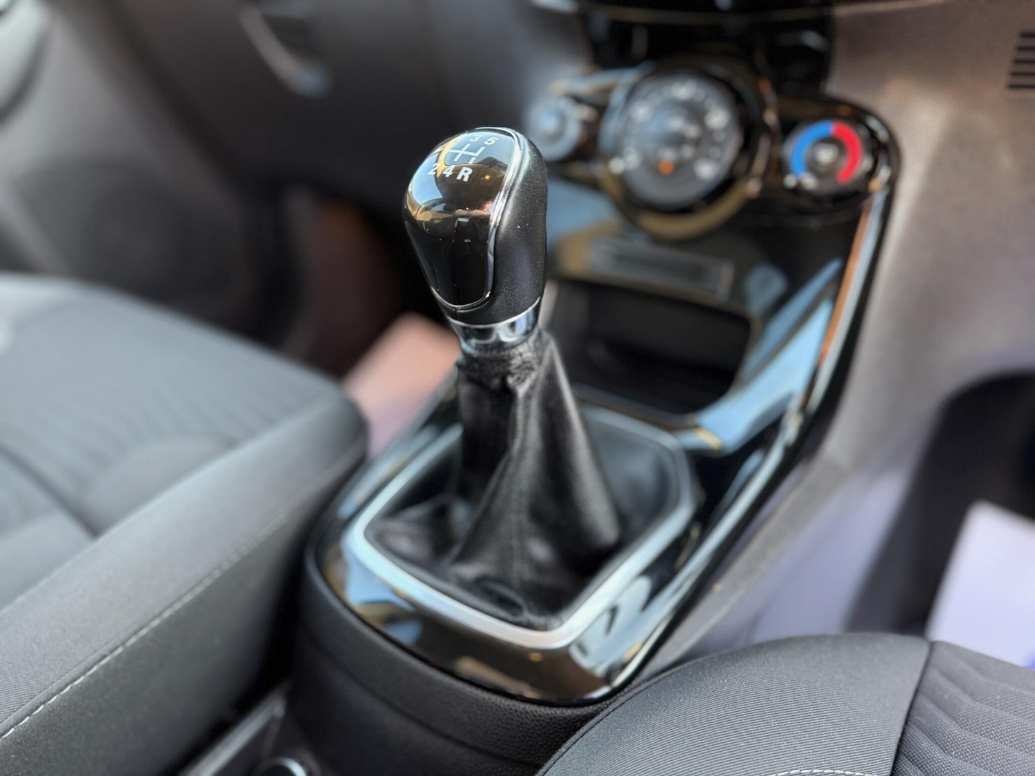 Used Ford Fiesta 2013 for sale - 77970289: Photo 24