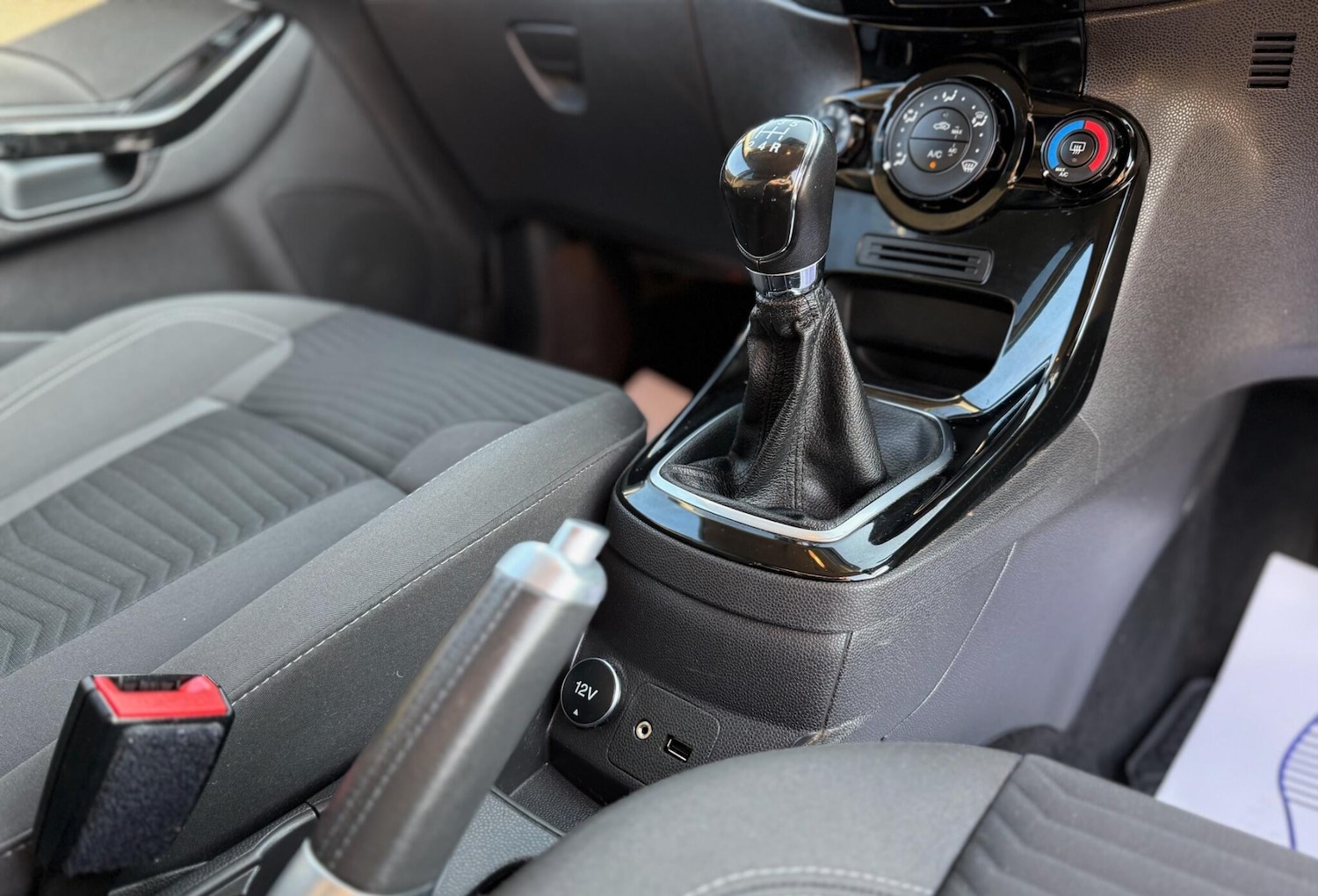 Used Ford Fiesta 2013 for sale - 77970289: Photo 65