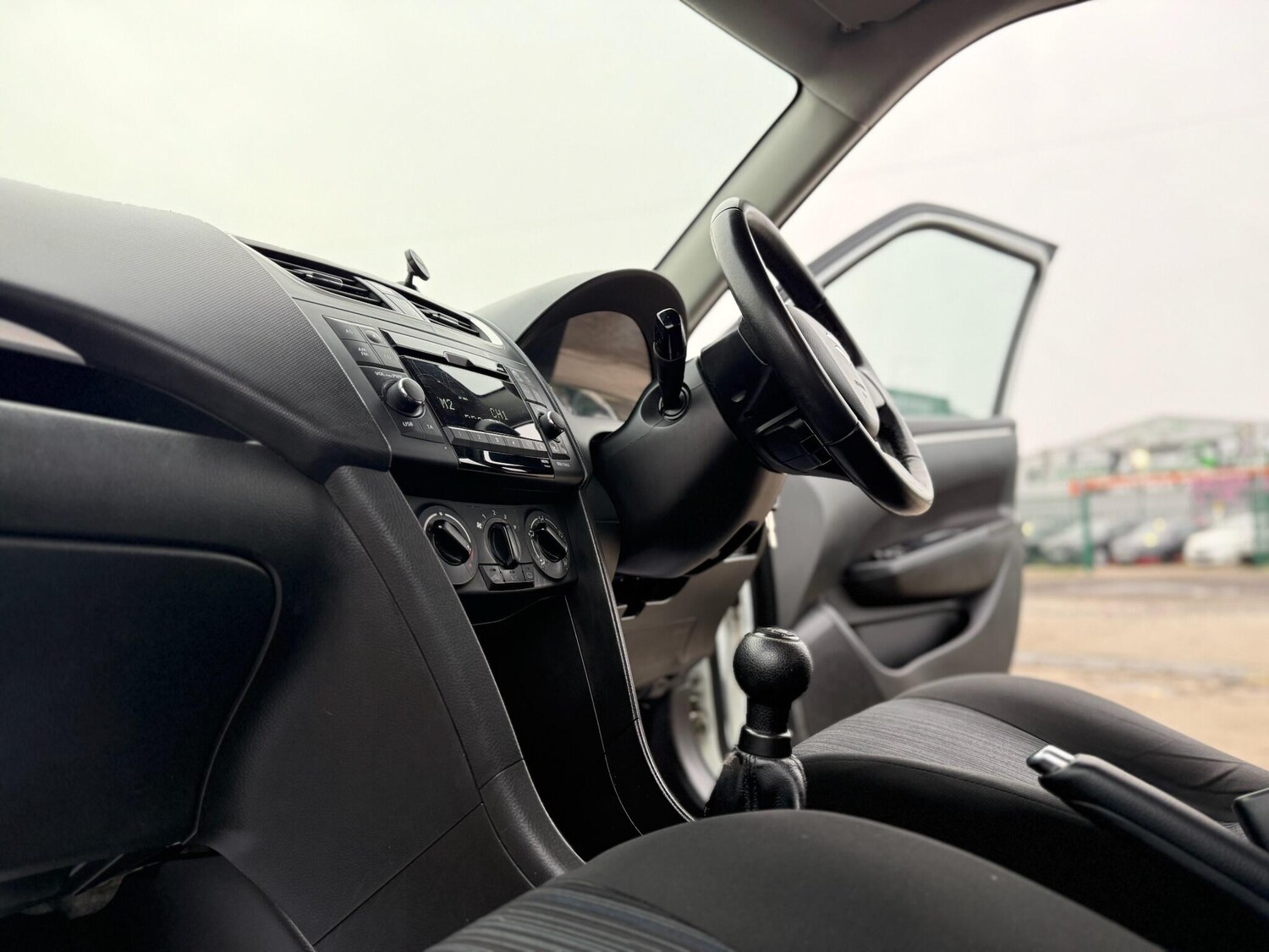 Used Suzuki Swift for sale - 77753356: Photo 21