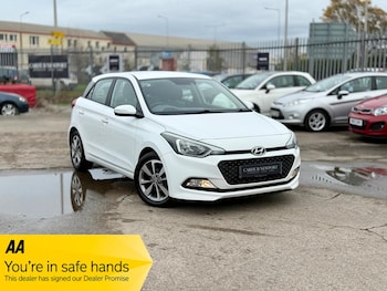 Used Hyundai i20 2016 for sale - 76584100: Photo