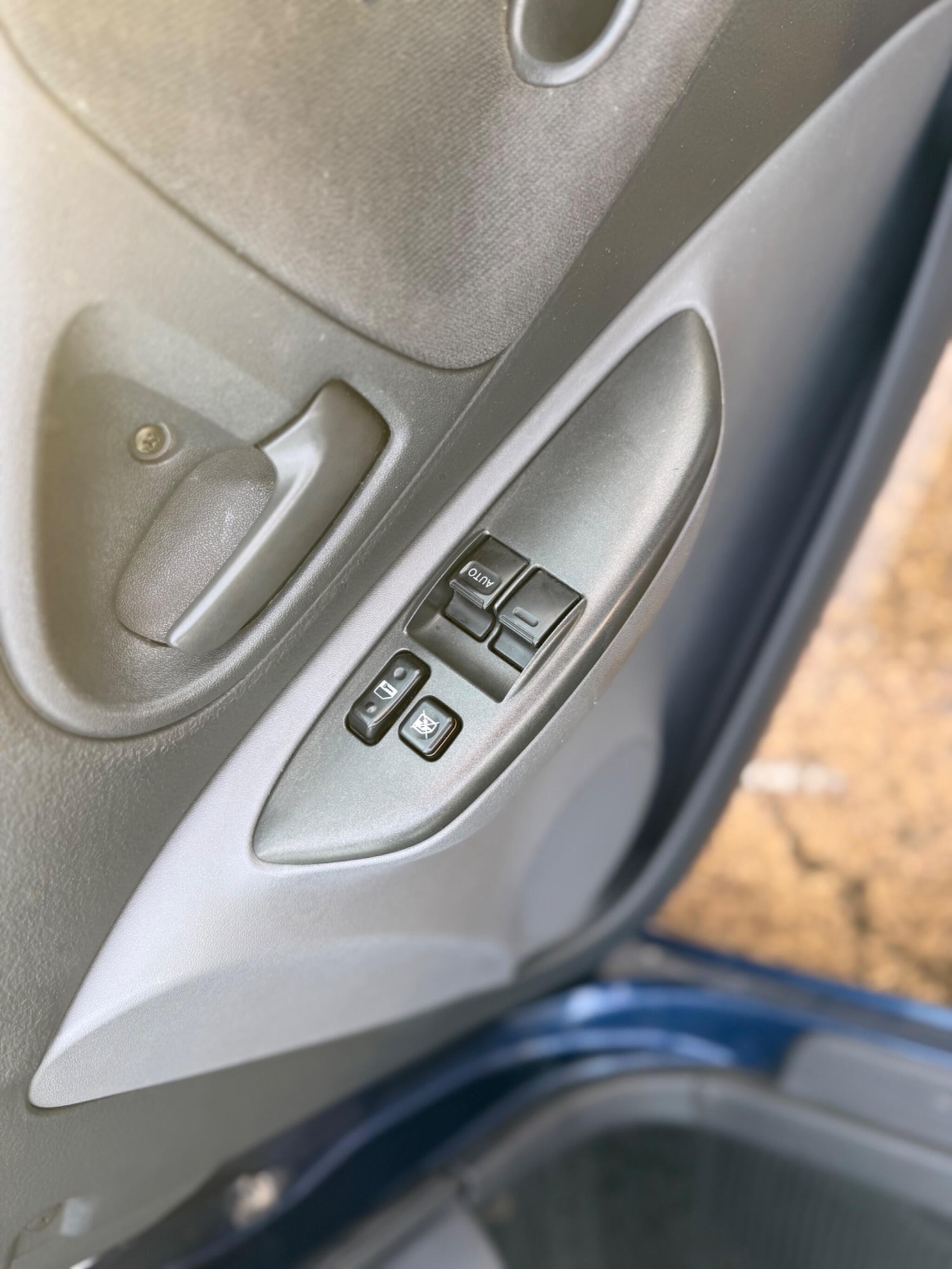 Used Toyota Yaris 2002 for sale - 76573111: Photo 13