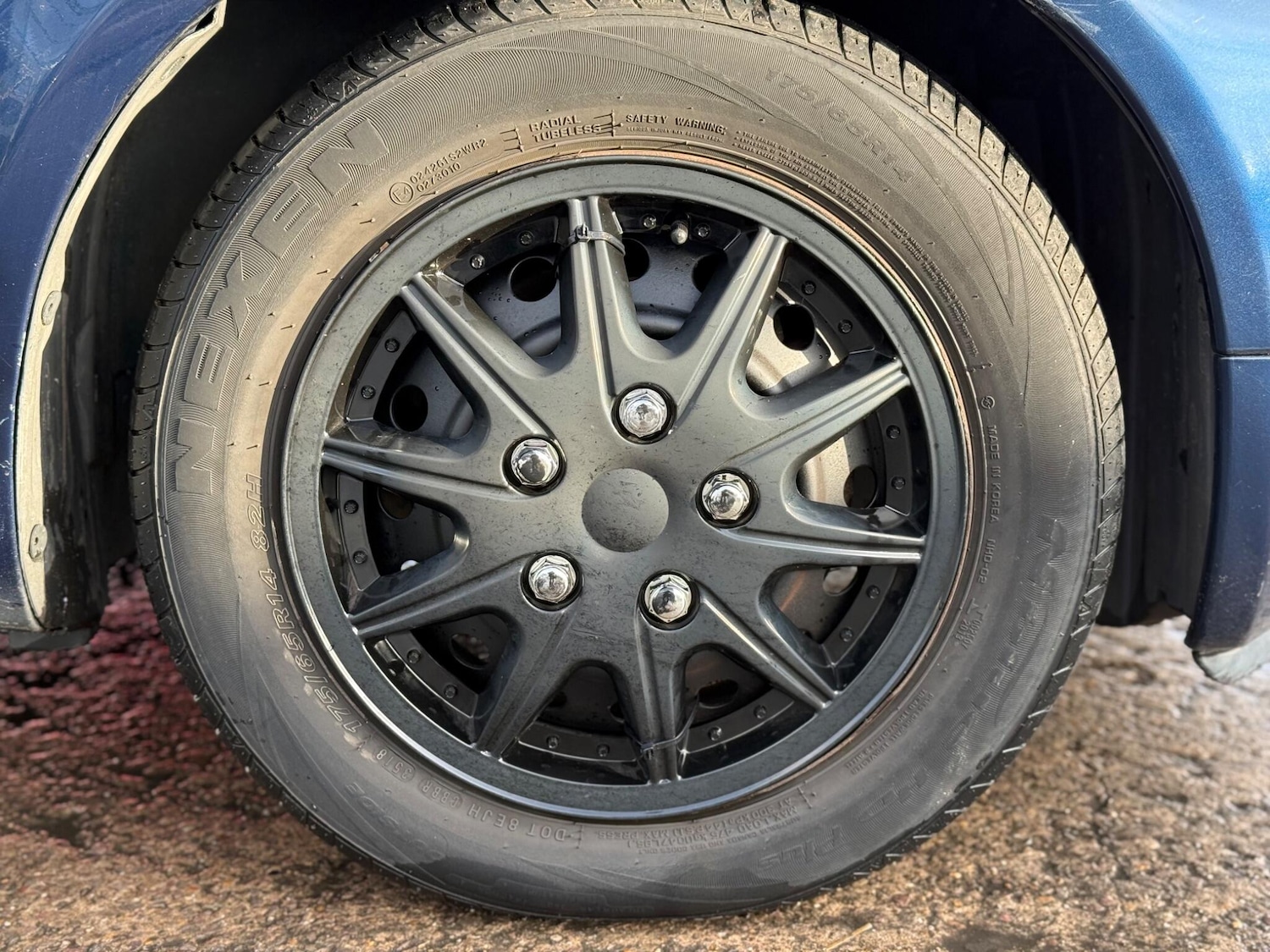 Used Toyota Yaris 2002 for sale - 76573111: Photo 18