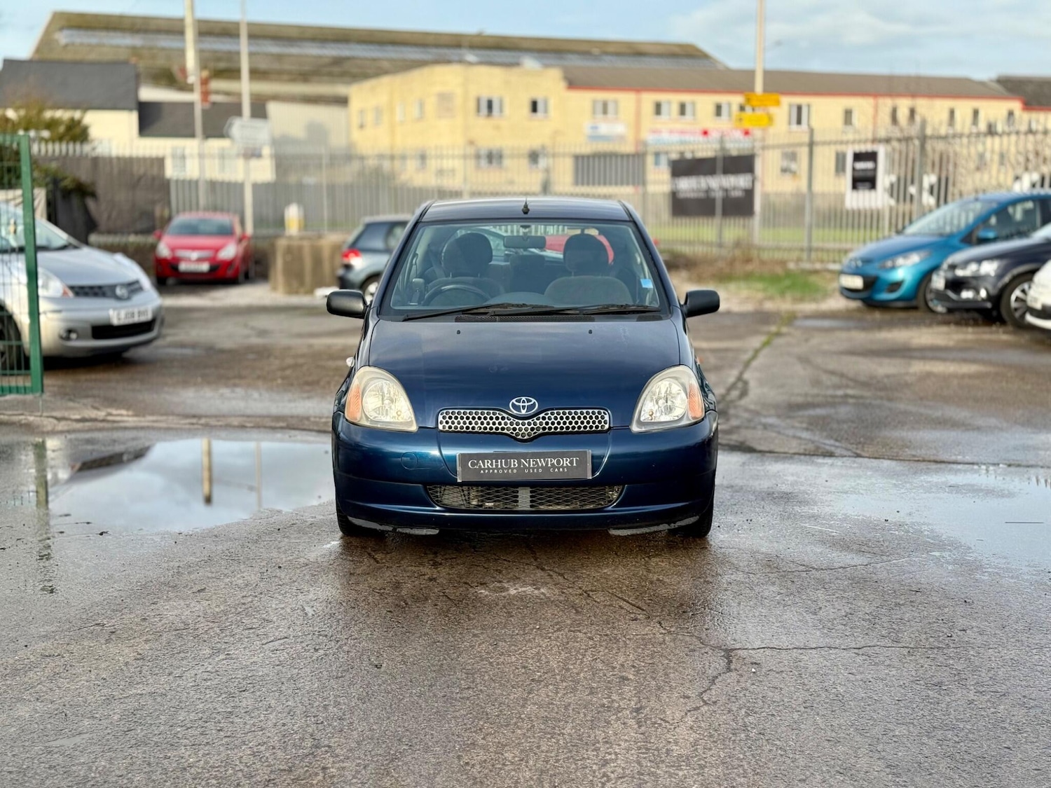 Used Toyota Yaris 2002 for sale - 76573111: Photo 3