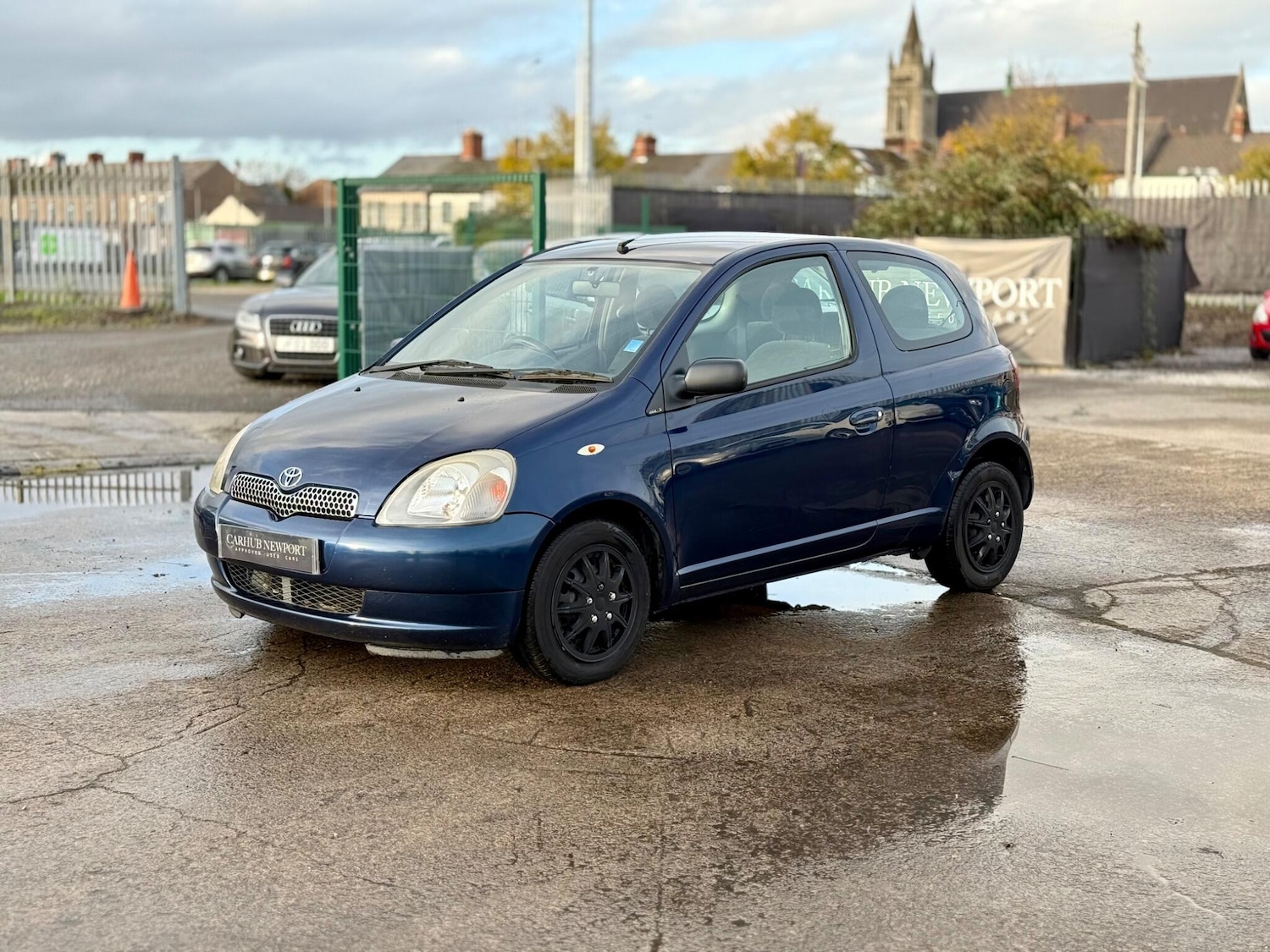 Used Toyota Yaris 2002 for sale - 76573111: Photo 4