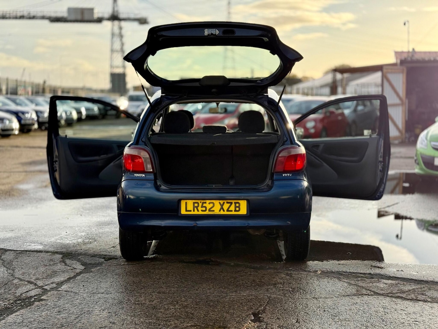 Used Toyota Yaris 2002 for sale - 76573111: Photo 62