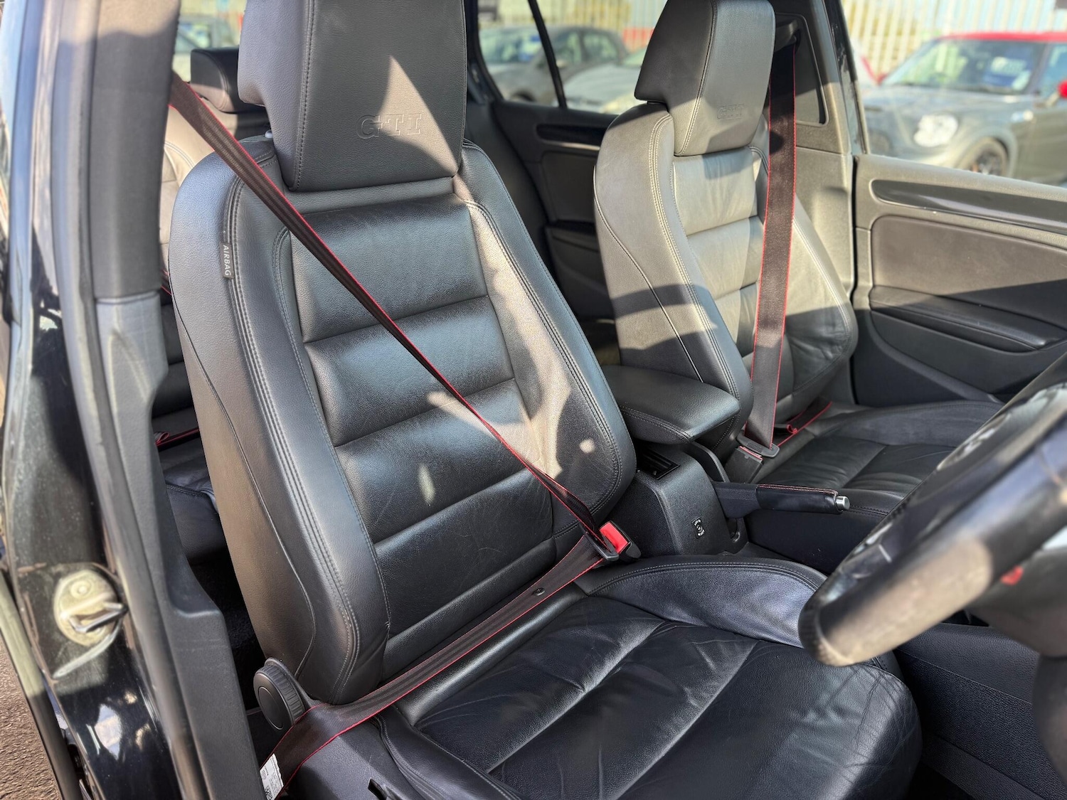 Used Volkswagen Golf 2012 for sale - 76457504: Photo 29