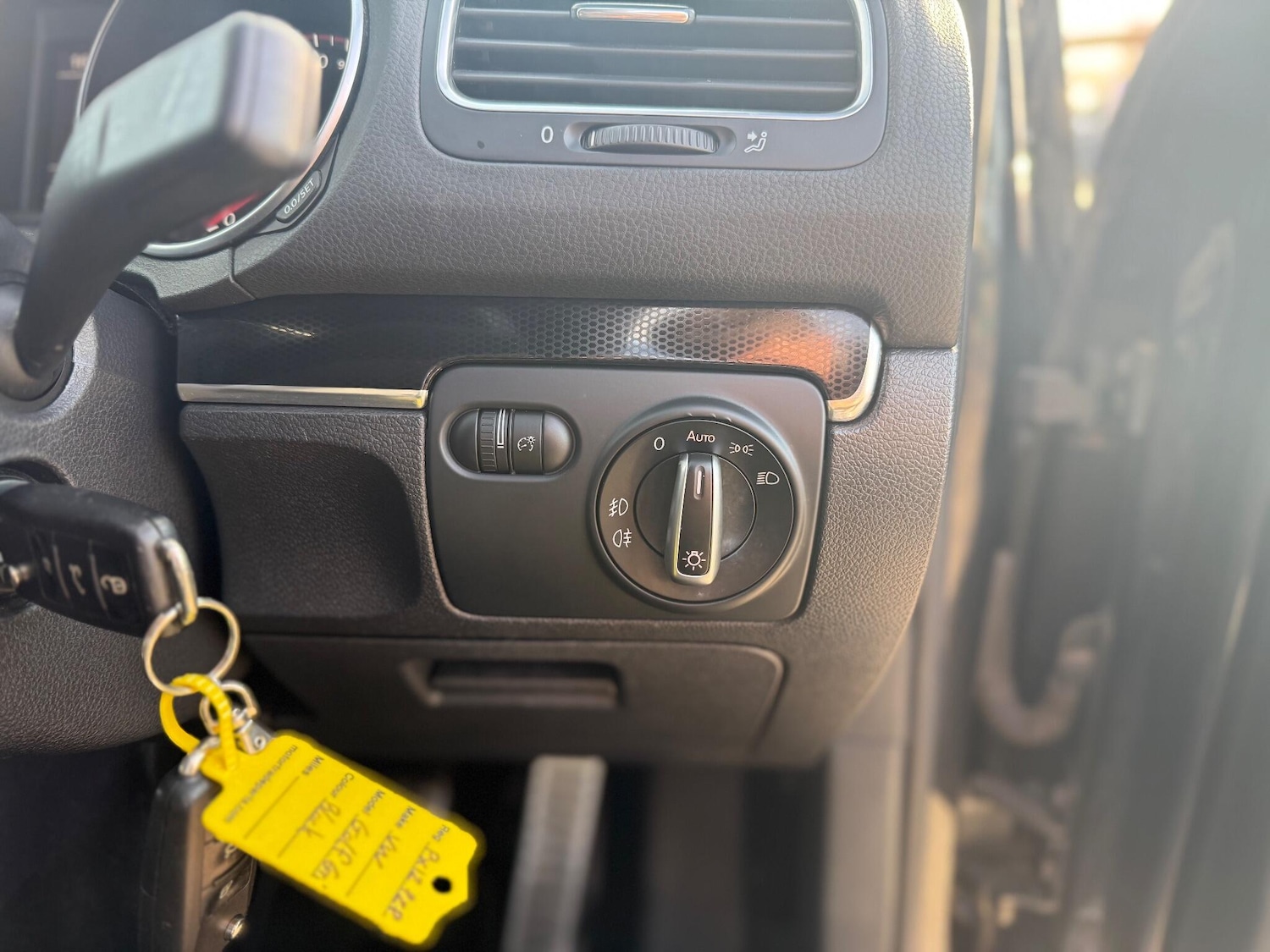 Used Volkswagen Golf 2012 for sale - 76457504: Photo 30