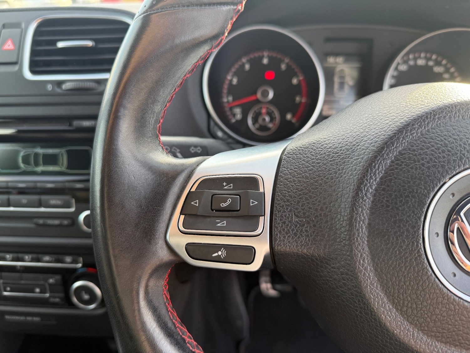 Used Volkswagen Golf 2012 for sale - 76457504: Photo 38