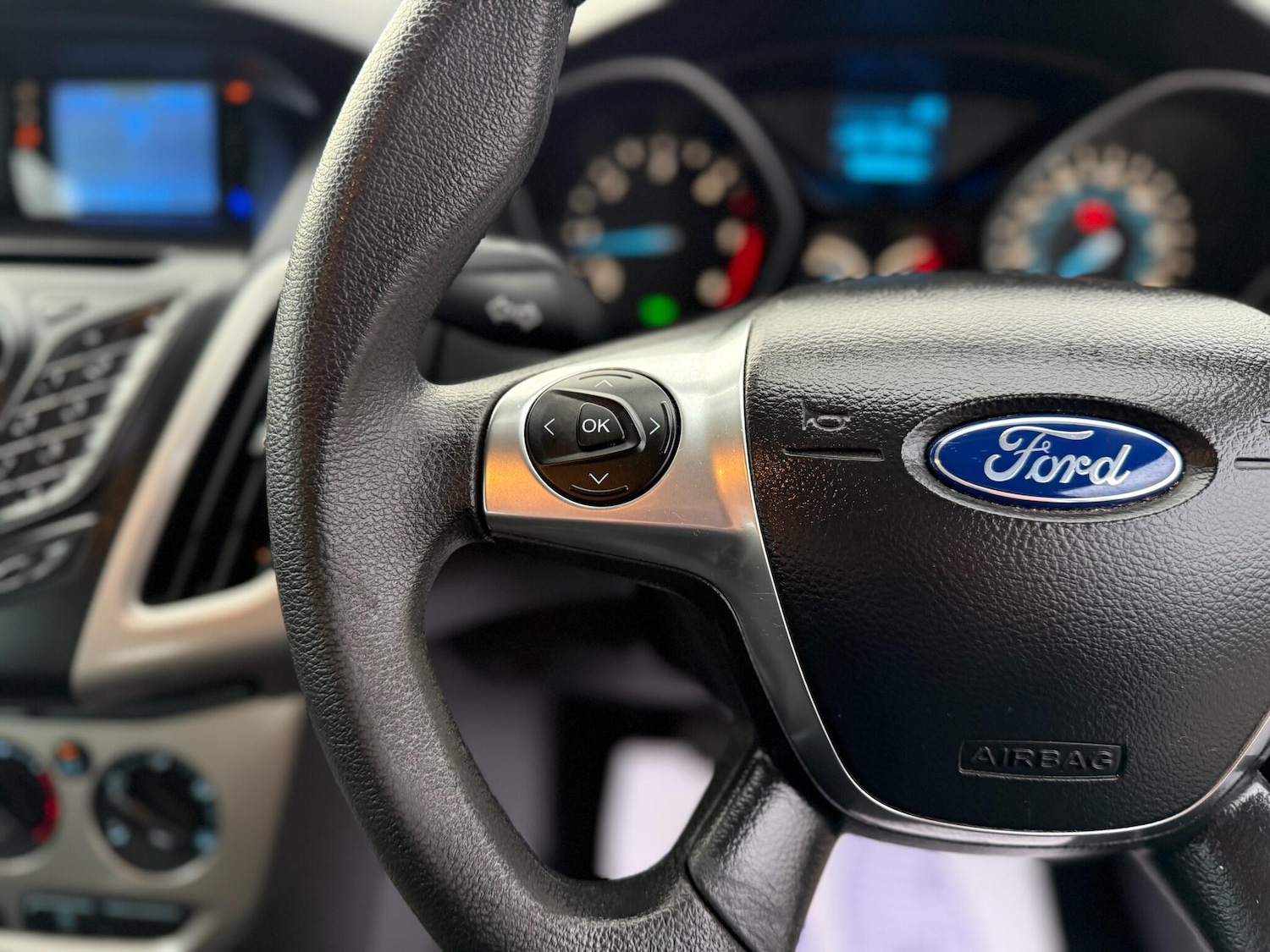 Used Ford Focus 2012 for sale - 77330406: Photo 28