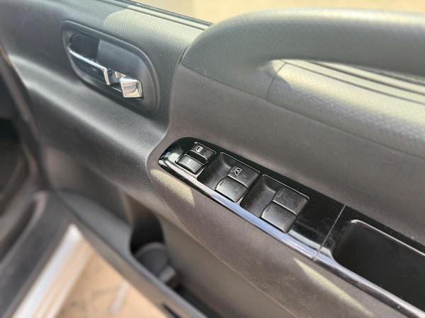 Used Nissan Serena 2020 for sale - 75768806: Photo 23