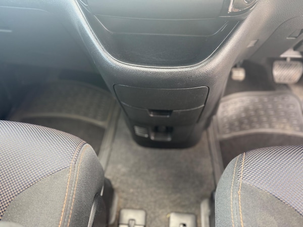 Used Nissan Serena 2020 for sale - 75768806: Photo 35