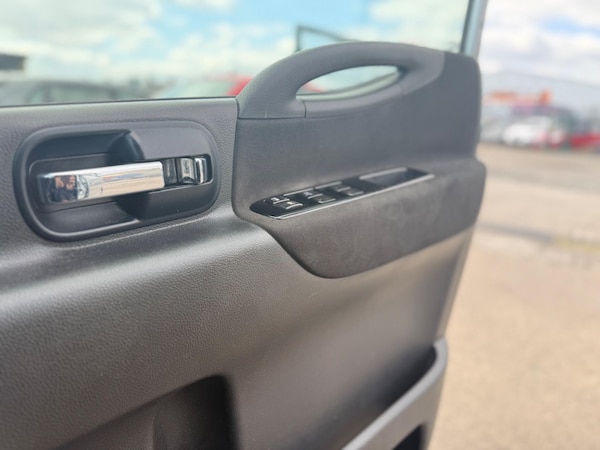 Used Nissan Serena 2020 for sale - 75768806: Photo 41