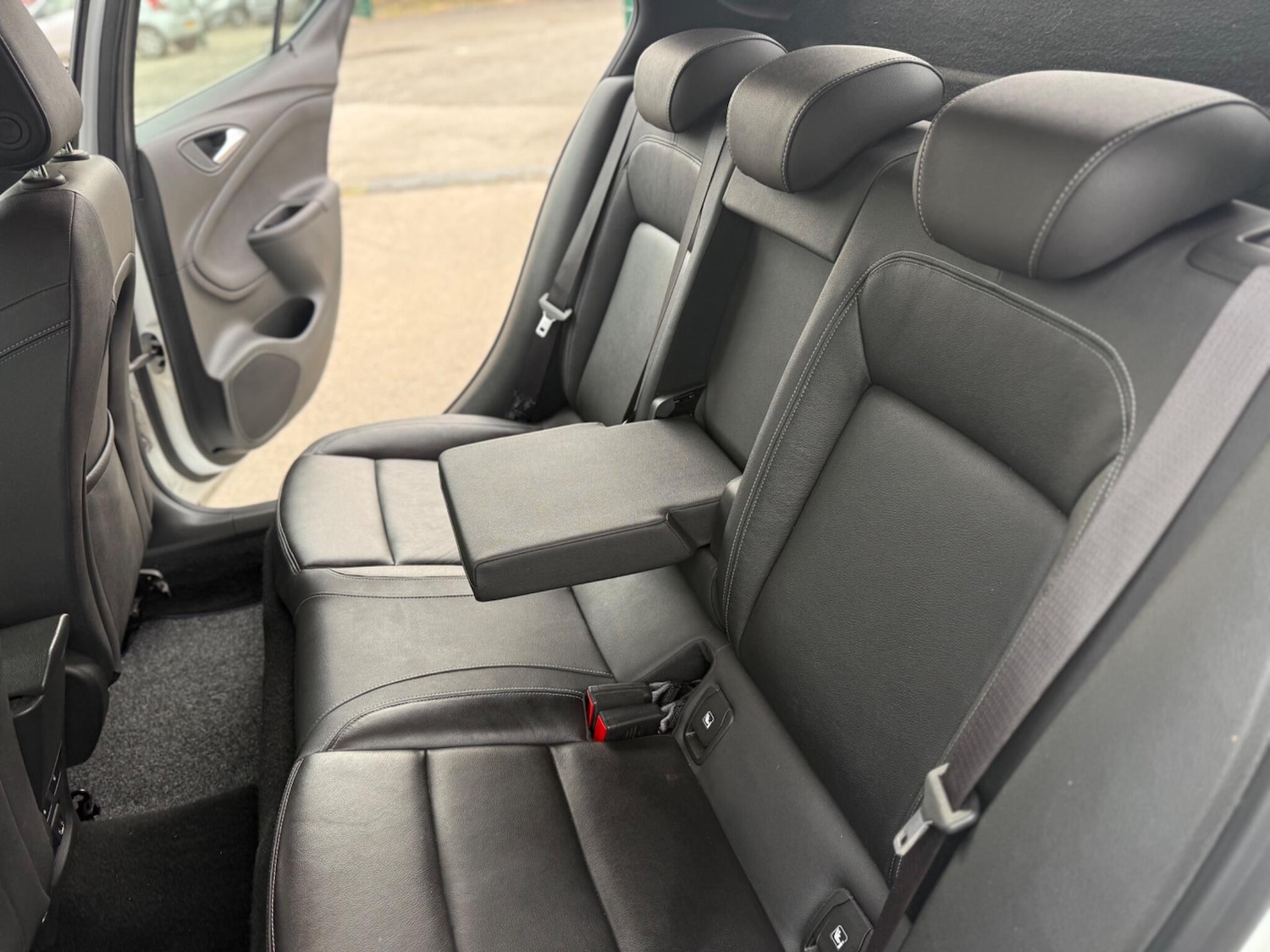 Used Vauxhall Astra 2018 for sale - 76472908: Photo 62