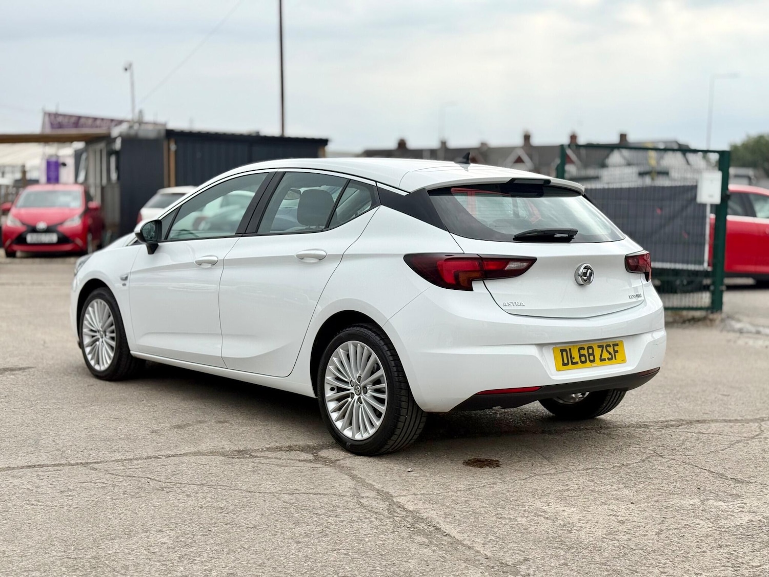 Used Vauxhall Astra 2018 for sale - 76472908: Photo 8