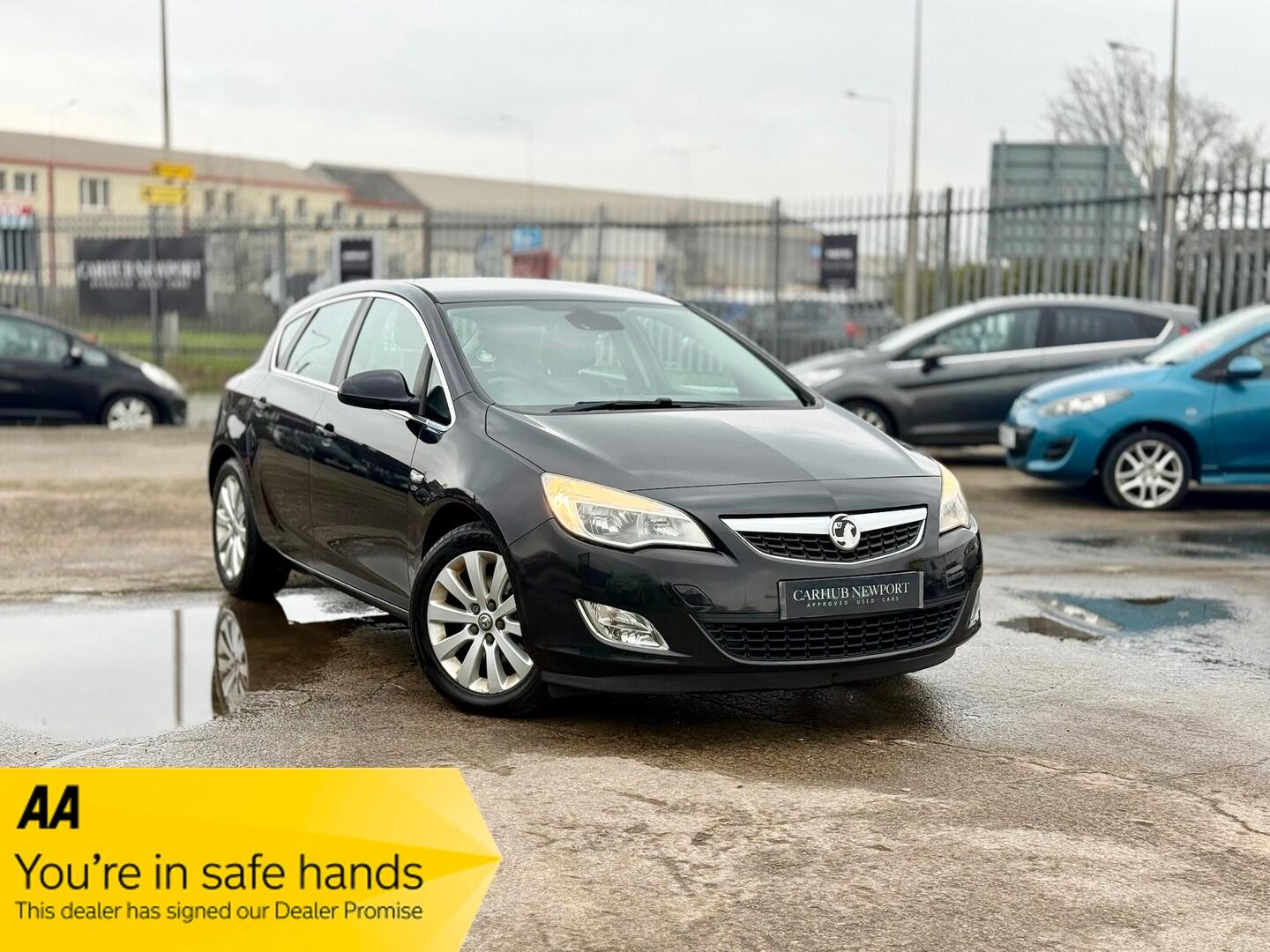 Used Vauxhall Astra 2011 for sale - 77344697: Photo 1