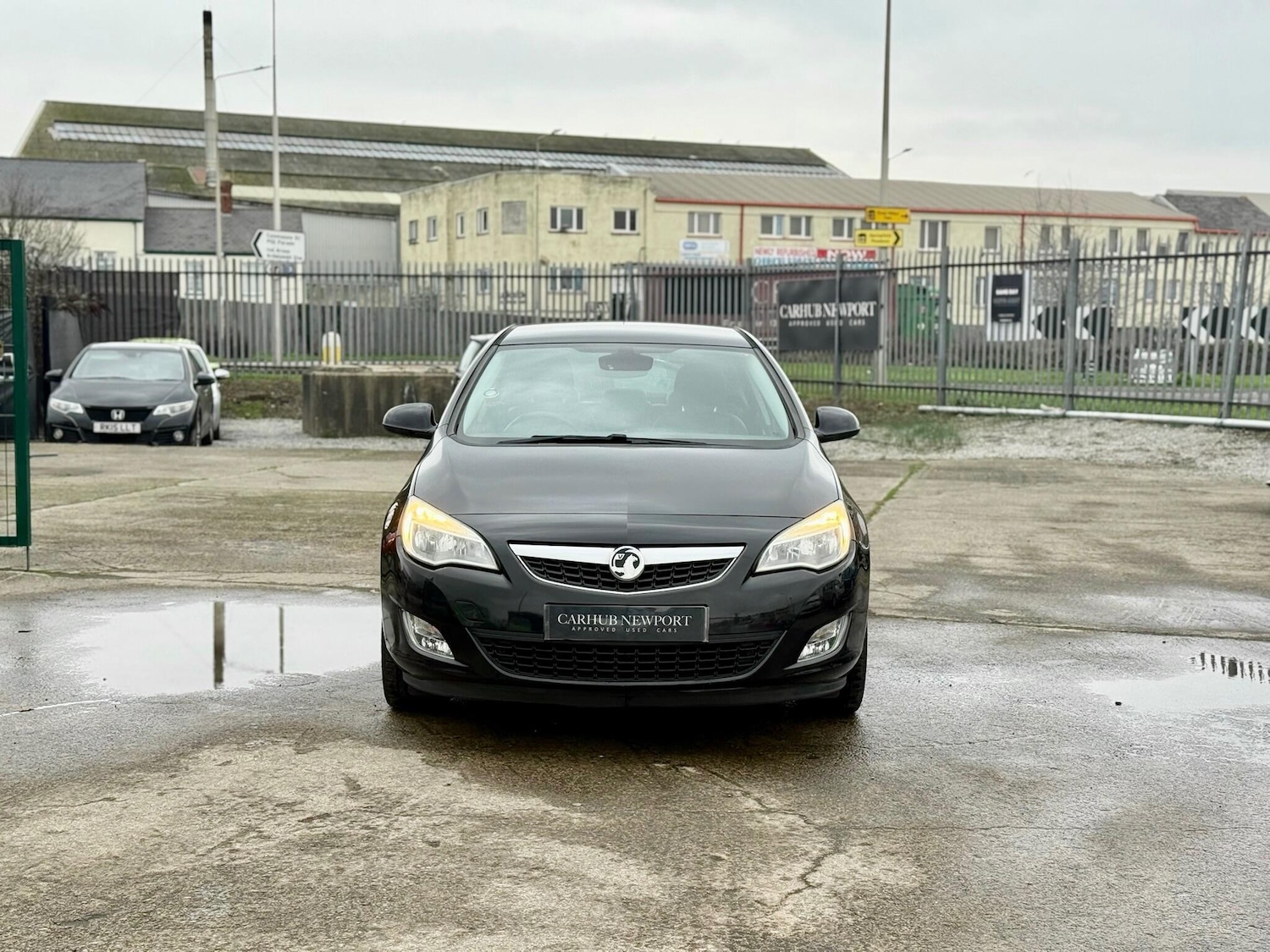 Used Vauxhall Astra 2011 for sale - 77344697: Photo 3