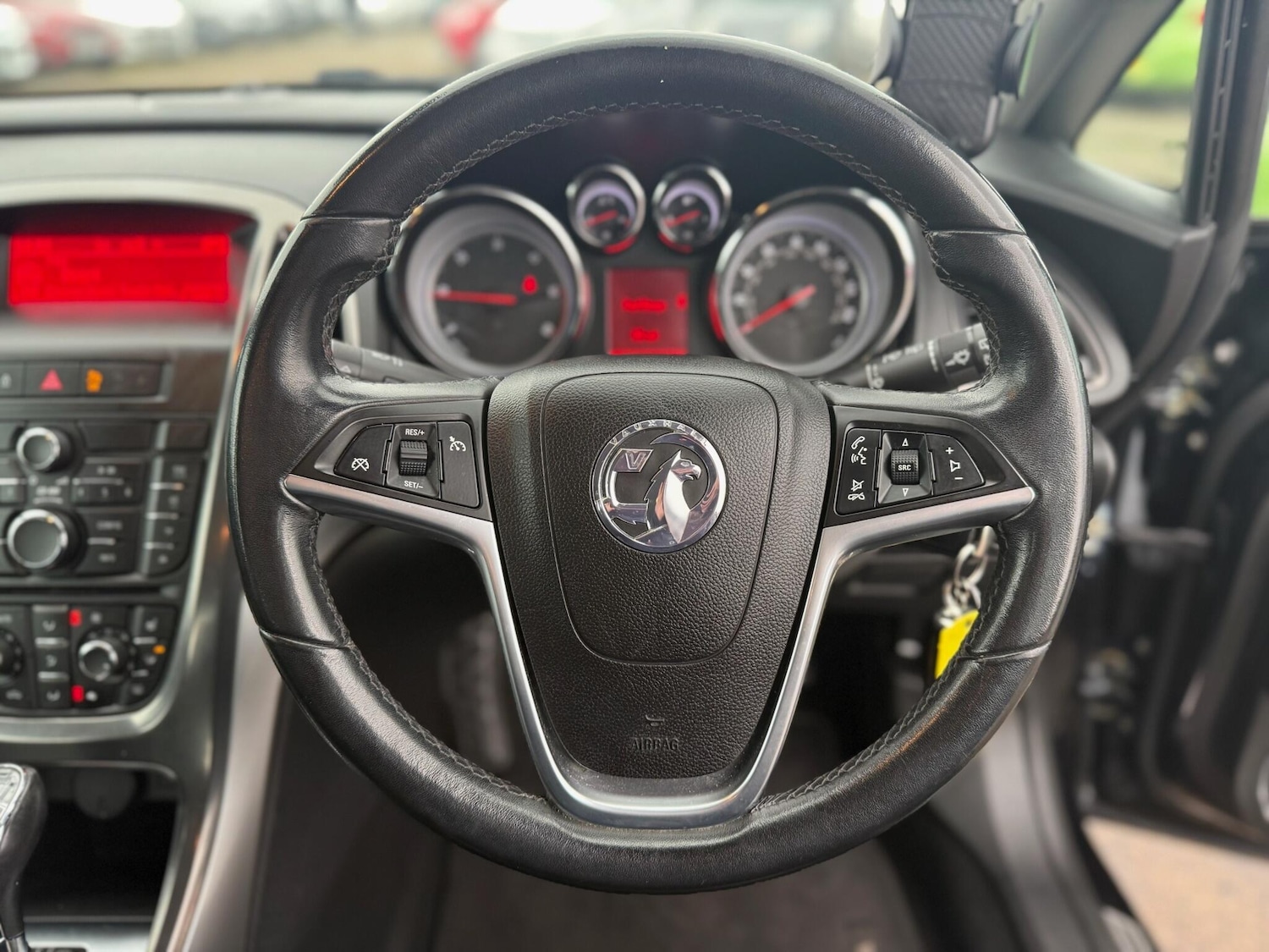 Used Vauxhall Astra 2011 for sale - 77344697: Photo 38