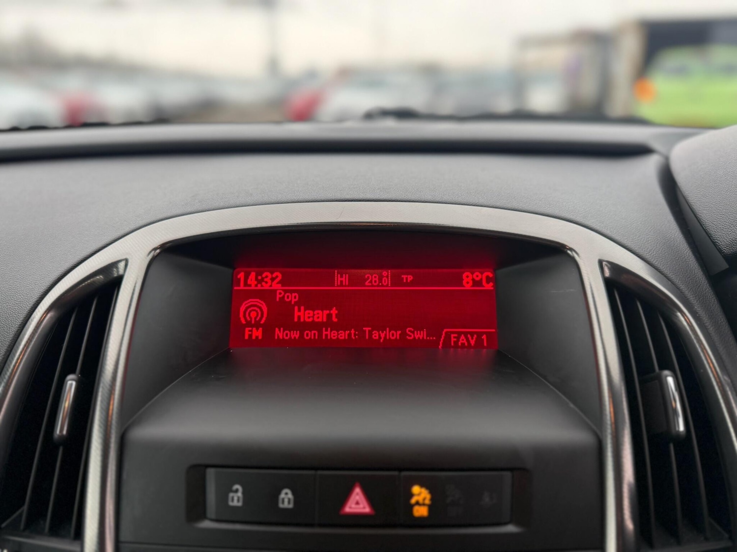 Used Vauxhall Astra 2011 for sale - 77344697: Photo 40