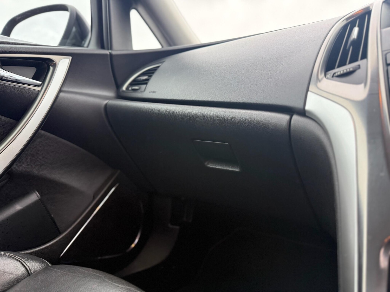 Used Vauxhall Astra 2011 for sale - 77344697: Photo 47