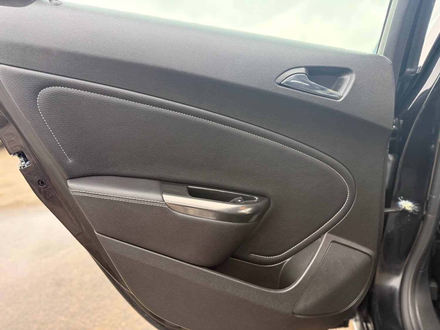 Used Vauxhall Astra 2011 for sale - 77344697: Photo 59