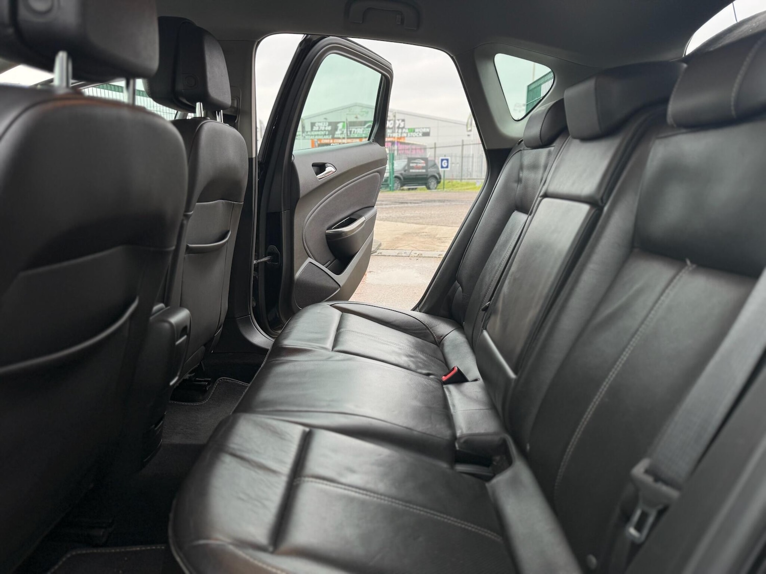 Used Vauxhall Astra 2011 for sale - 77344697: Photo 60