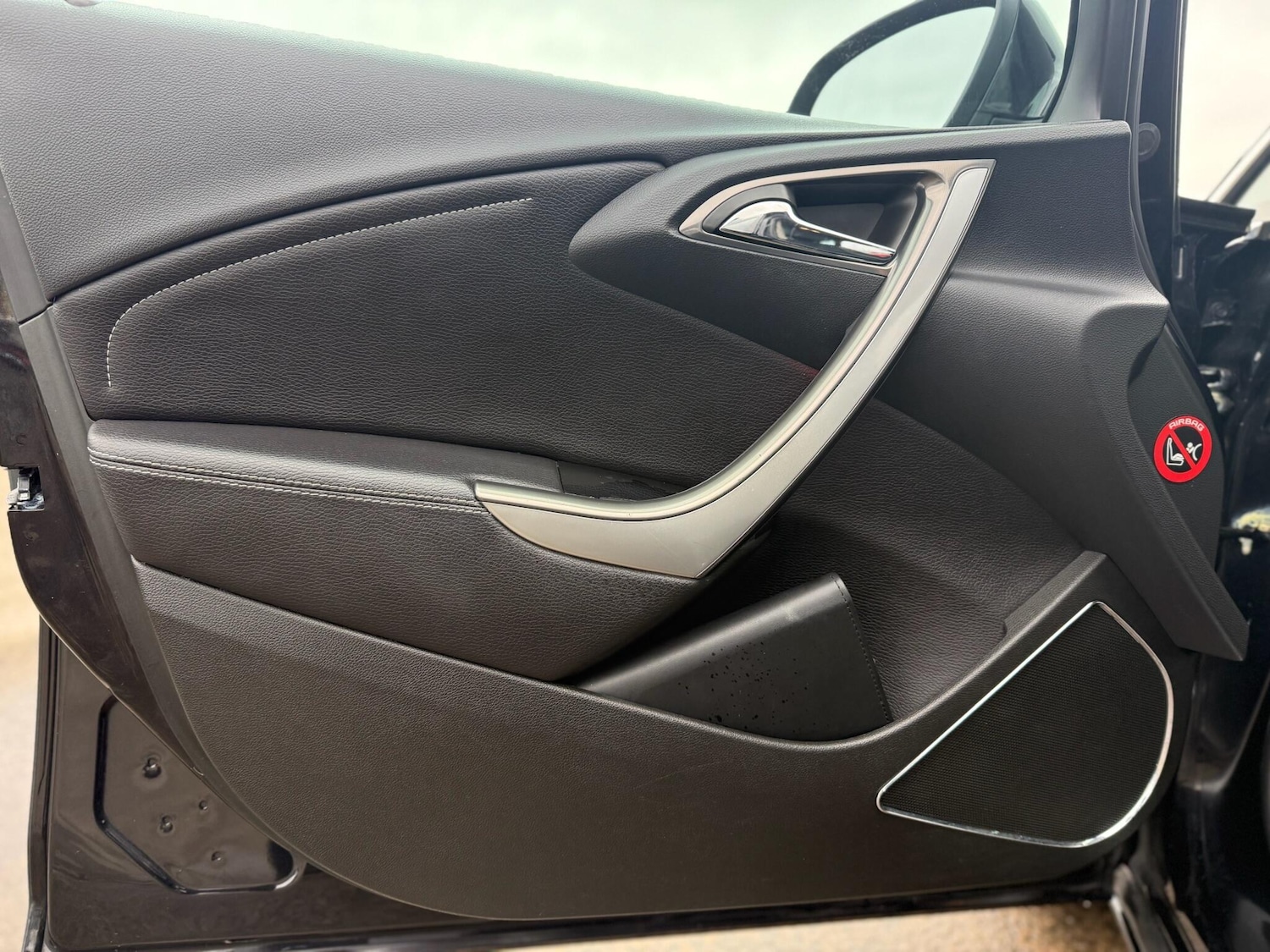 Used Vauxhall Astra 2011 for sale - 77344697: Photo 65