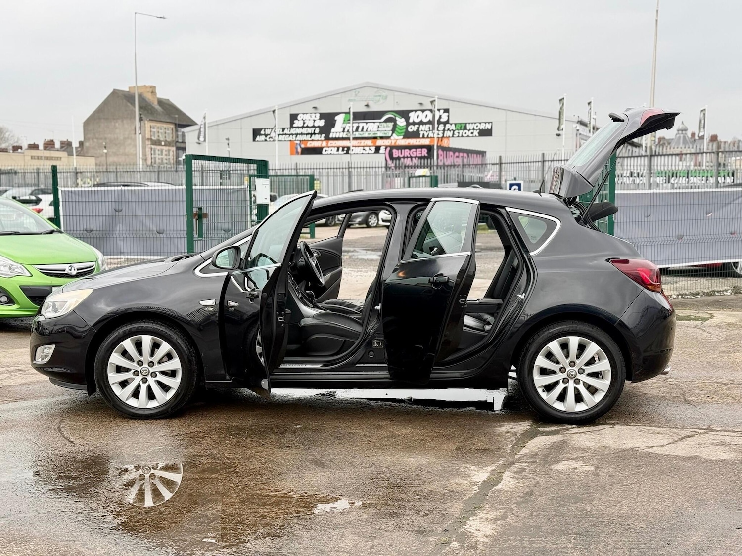 Used Vauxhall Astra 2011 for sale - 77344697: Photo 74