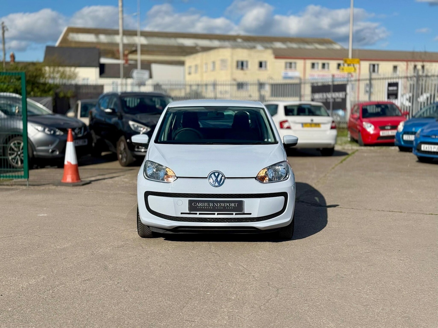 Used Volkswagen up! 2012 for sale - 78115505: Photo 2
