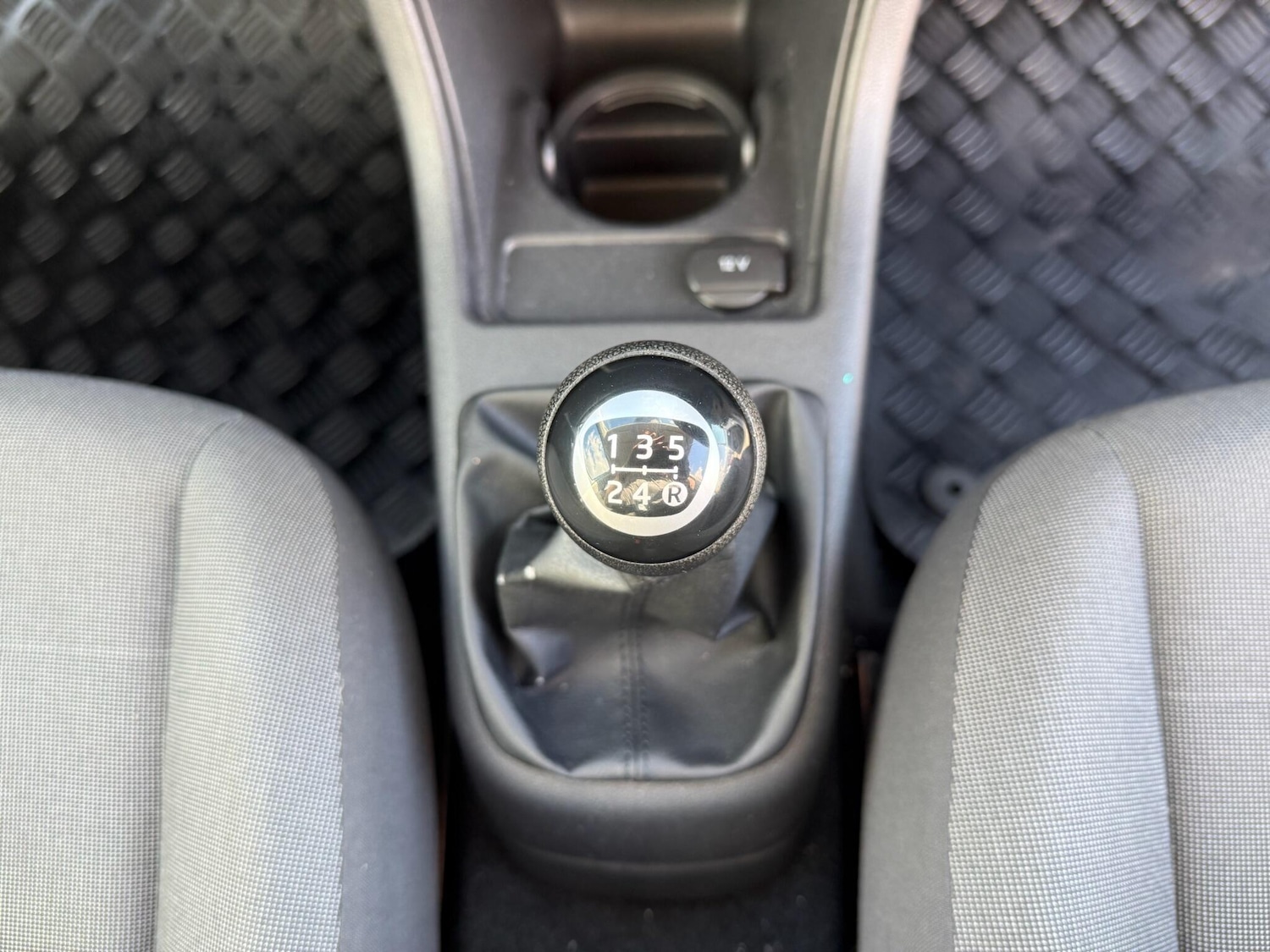 Used Volkswagen up! 2012 for sale - 78115505: Photo 23