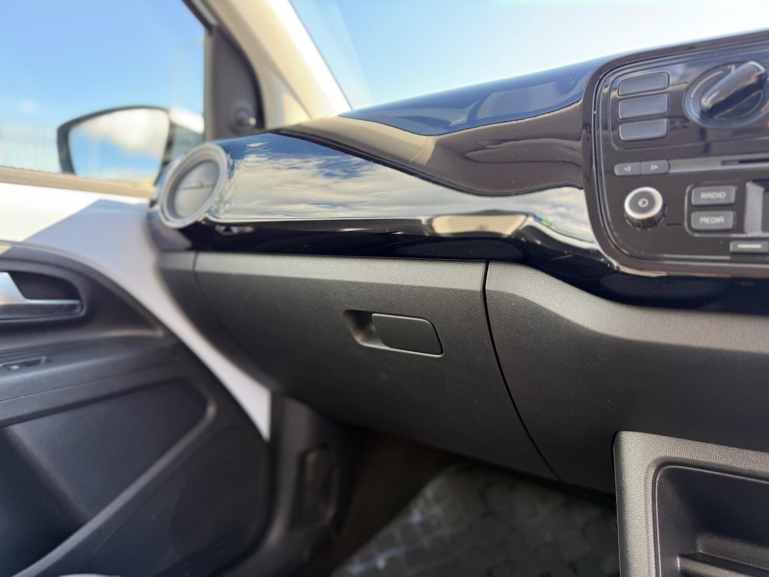 Used Volkswagen up! 2012 for sale - 78115505: Photo 25