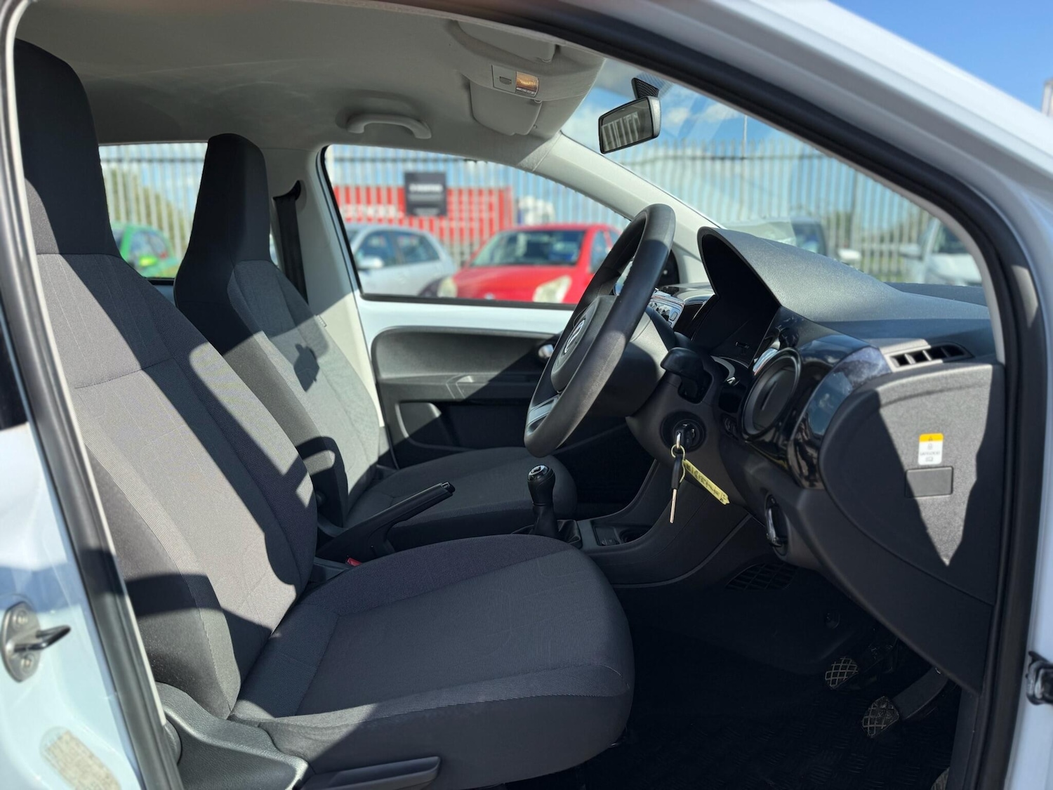 Used Volkswagen up! 2012 for sale - 78115505: Photo 31