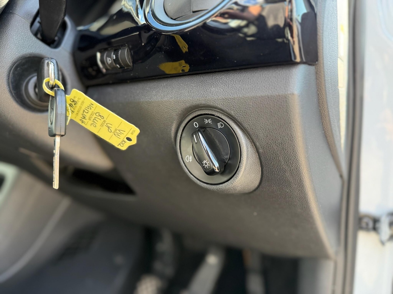 Used Volkswagen up! 2012 for sale - 78115505: Photo 45