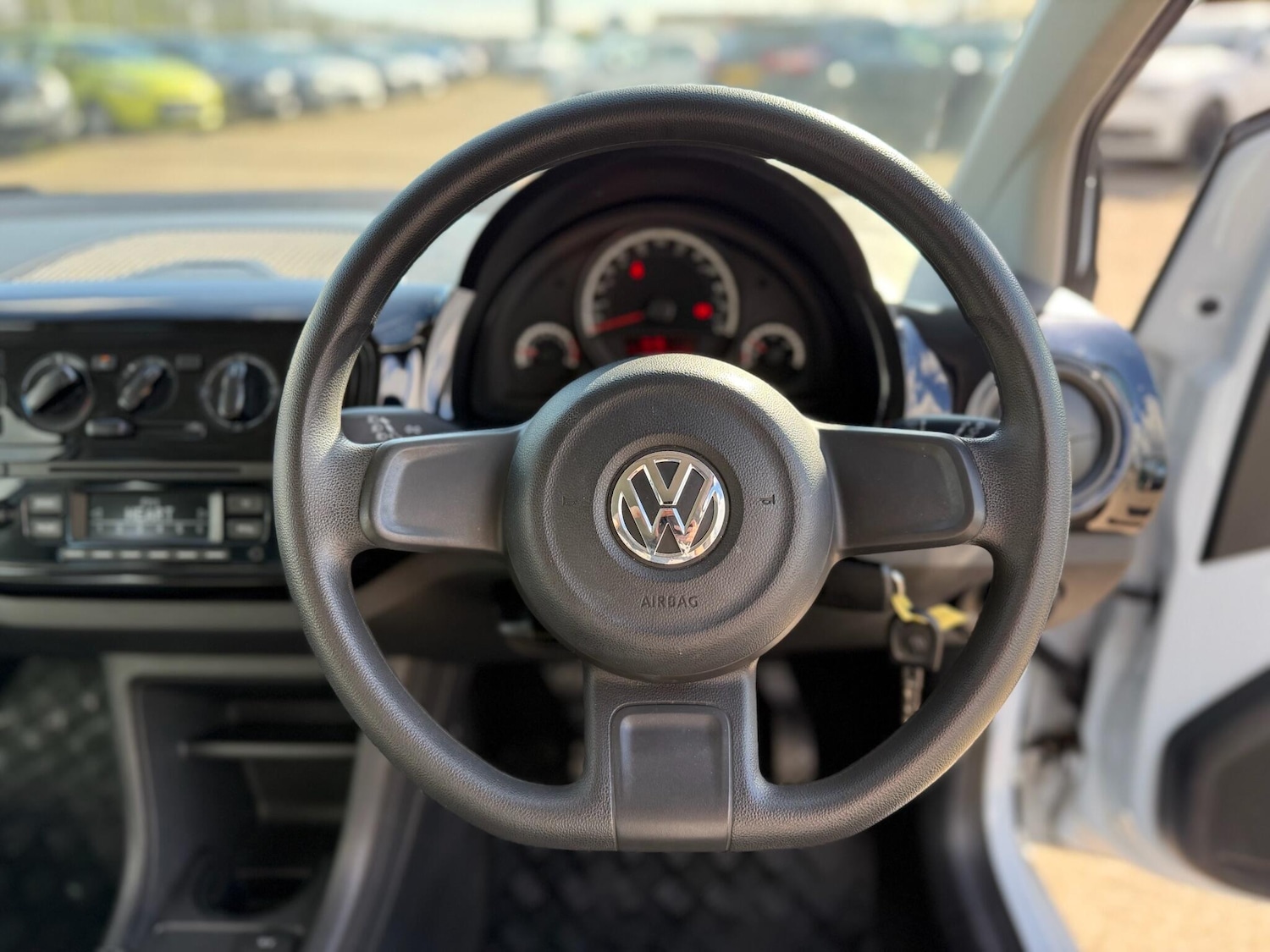 Used Volkswagen up! 2012 for sale - 78115505: Photo 65