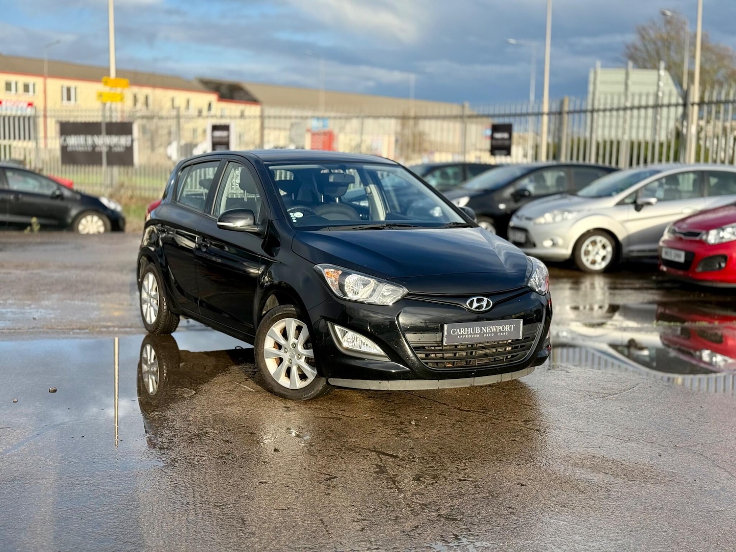 Used Hyundai i20 2014 for sale - 77060400: Photo 2