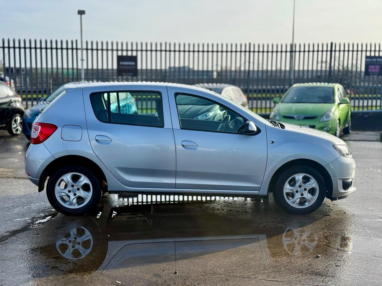 Used Dacia Sandero for sale - 77511460: Photo 13